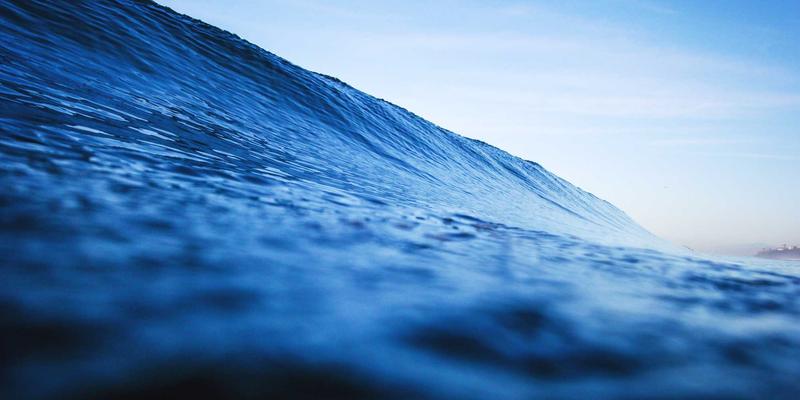 北京理财新风向：新华汇丰基金权益投资总监的深度投资哲学与选股框架解析