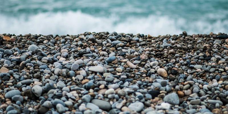 新华汇丰基金费率结构全解析：北京资管产品如何平衡成本与收益